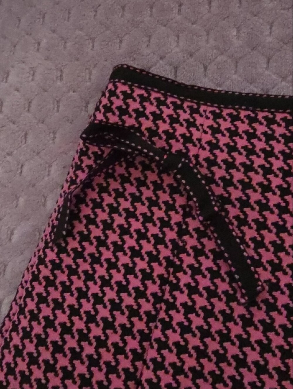bebe Pink and Black Houndstooth Pleated Skater Skirt - Picture 3 of 5